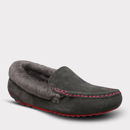 Aussie Moc Women's Slip-On Moccasin